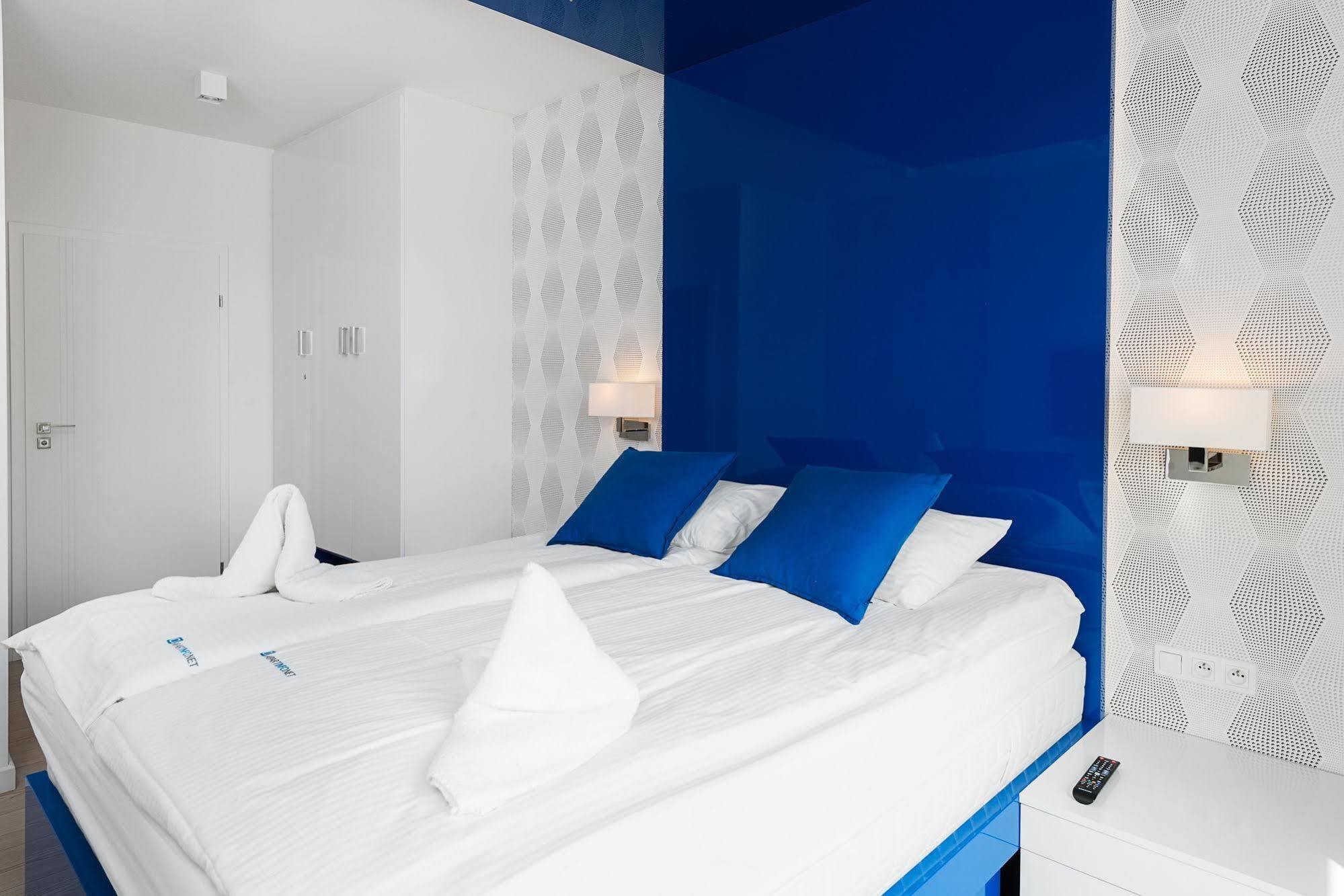 Waterlane Pool & Gym Apartments Gdansk Ngoại thất bức ảnh