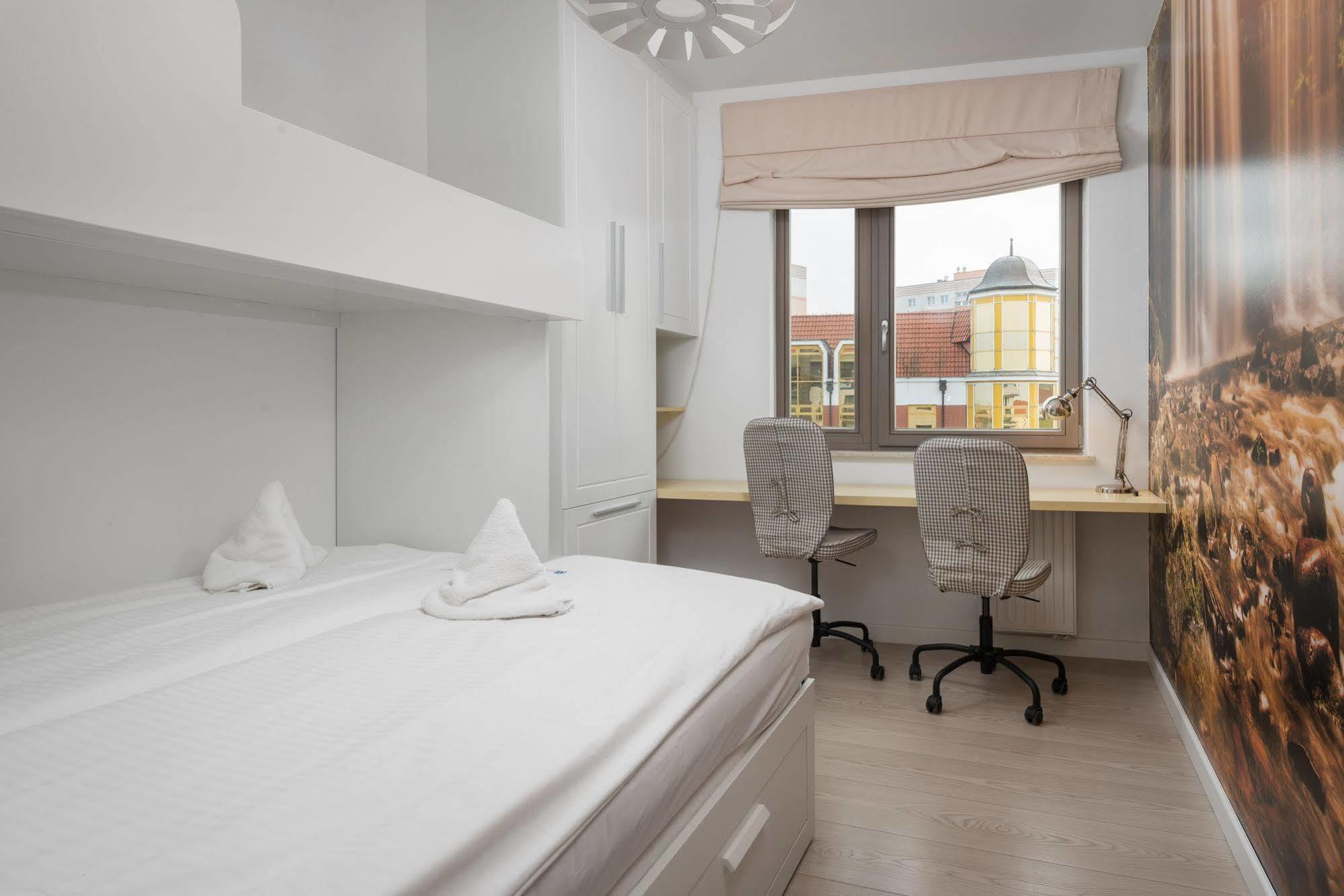 Waterlane Pool & Gym Apartments Gdansk Ngoại thất bức ảnh